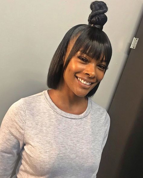 Angelized “The Glam God” on Instagram: “Up Down Knot slay with fringe bangs 🤩 #blackhairstyles #nashvillehairstylist #angelizedstylez #theslayeffect #ComegetTouchedbyAngel…” Ponytail With Fringe, Half Up Ponytail, Bangs Black Hair, Up Ponytail, Black Hair Styles, Half Bun Hairstyles, Sleek Braided Ponytail, Half Up Bun, Bob Black