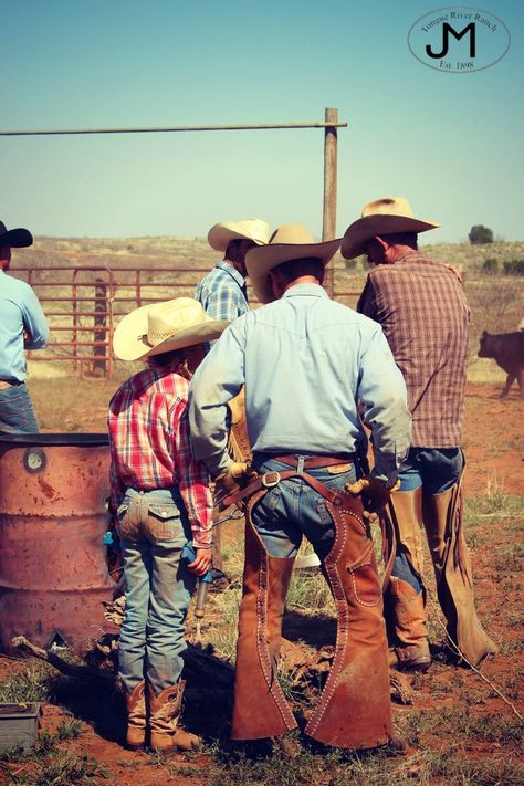 Ranching Life, Saddle Tramp, Texas Cowboy, Cowboy Ranch, Texas Cowboys, Rodeo Cowboys, Real Cowboys, Texas Ranch, Ranch Farm