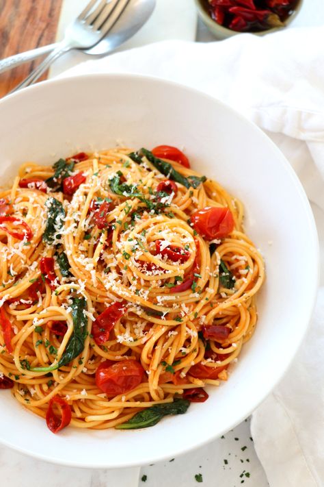 Spicy Calabrian Chili Pasta #spicy #pasta #recipe #comfortfood Calabrian Chili Pasta, Pasta Spicy, Chili Pasta, Spaghetti With Spinach, Chili Pepper Recipes, Spicy Pasta, Calabrian Chili, Pasta Lover, Peppers Recipes