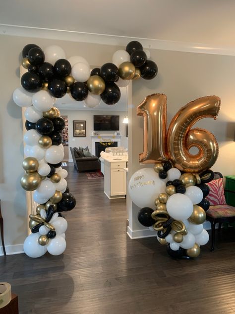 Black White And Gold Balloon Decor, Black And Gold Birthday Balloons, White Black Gold Birthday Decor, Black And White And Gold Party Decorations, Gold Black White Balloon Garland, Black Gold Silver Birthday Party Ideas, Black Gold And White Birthday Party, Black White Gold Decorations Party, Sweet 16 Party Ideas Gold And Black