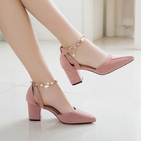 Girly Shoes High Heels, Shoes For Girls Stylish, Elegant Shoes Heels, Gaun Koktail, Sole Sisters, Ladies Footwear, Fashion Shoes Heels, Cute Shoes Heels, Shoes Heels Classy