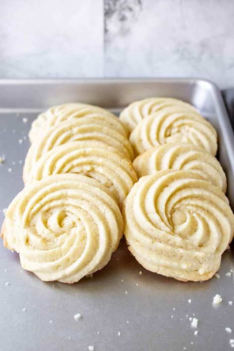 Soft Butter Cookies Recipe, Soft Butter Cookies, Butter Cookie Recipe, Danish Butter Cookies, Spritz Cookies, Cookie Spread, Butter Cookies Recipe, Buttery Cookies, Crunchy Cookies