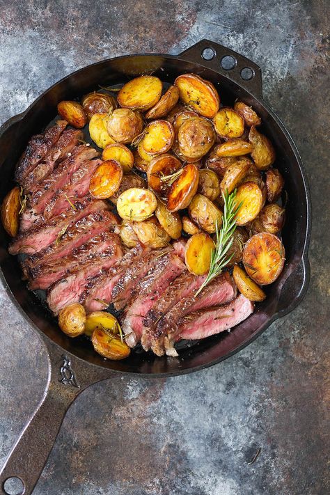 Skillet Steak with Rosemary Roasted Potatoes - Damn Delicious Steak With Rosemary, Zucchini Lasagna Rolls, Steak And Potatoes, Skillet Steak, Rosemary Roasted Potatoes, Easy Steak Recipes, 5 Ingredient Dinners, Lasagna Rollups, Easy Steak