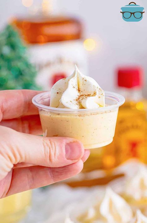 Fireball Pudding Shots, Eggnog Pudding Shots, Vanilla Pudding Shots, Shots Jello, Eggnog Pudding, Fireball Shots, Holiday Themed Desserts, Pudding Shot Recipes, Fireball Recipes