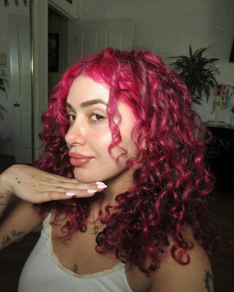 my whole feed is flooded w pics of me in full glam, but i look like this 90% of the time💝 enjoy these makeup free pics of your fave pink haired angel baby fairy princess🧚🏼‍♀️💖✨💅🏻 - - hair by none other than @__letmedoyourhair__ 🦄💞 Dyed Hair For Curly Hair, Dark Pink Curly Hair, Pink Highlights Curly Hair, Magenta Curly Hair, Pink Shag Hair, Hot Pink Curly Hair, Curly Hair Colour Ideas, Died Curly Hair, Pink Hair Curly