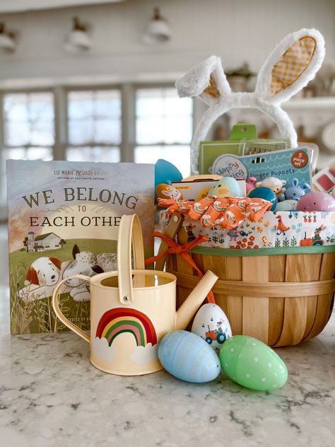 Fun Easter Baskets, Easter Things, Boys Easter Basket, Baby Easter Basket, Easter Display, Girls Easter Basket, Holiday Baskets, Easter Baskets For Toddlers, Easter Event