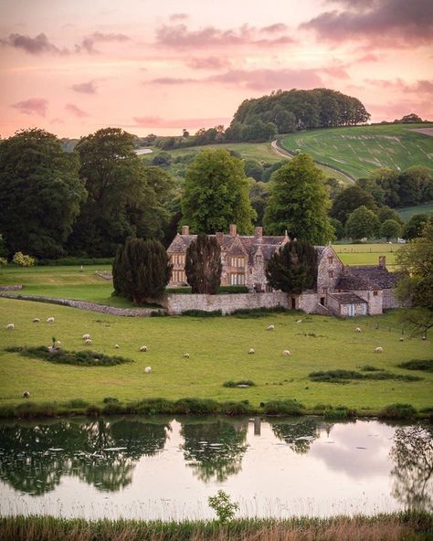 Manor Aesthetic, England Countryside, English Manor Houses, Beautiful Countryside, English Manor, Countryside House, British Countryside, England Uk, English Countryside