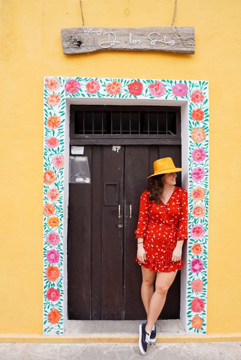 Colorful Mexican Houses Exterior, Painted Archway, Mexican Mural Art, Mexican Doors, Door Mural, Mexican Wall, Boho Crafts Diy, Hippie Homes, Mexican Home Decor