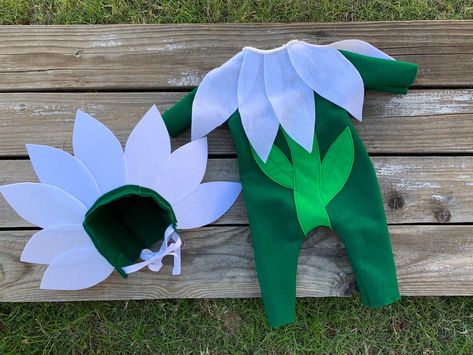 Infant Baby Toddler Flower Daisy Costume - Etsy Canada Daisy Costume Flower, Princess Poppy Costume, Poppy Costume, Daisy Costume, Halloween Costume Toddler Girl, Celebrity Costumes, Halloween Princess, Flower Costume, Flower Daisy