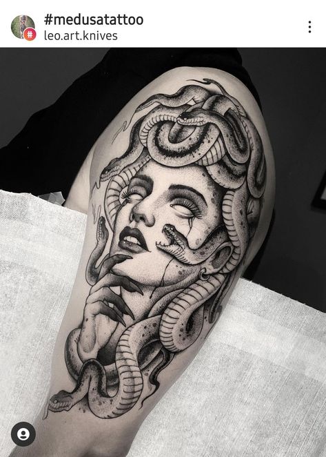 Traditional Tattoo Black And Grey, Tattoo Main, Animal Tattoos For Men, Emo Tattoos, Medusa Tattoo Design, La Tattoo, Realistic Tattoo Sleeve, Saved Tattoo, Statue Tattoo