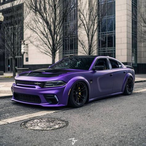 #SideshotSaturday Dodge Charger R/T Custom Widebody. 📷: @zj.me 🚘: @bluefacehemi www.dodge.com⁣ ⁣ #Dodge #Mopar #Hellcat #HEMI... Dodge Charger Hellcat, Charger Srt Hellcat, Dodge Challenger Hellcat, Dodge Charger Rt, Dodge Srt, Dodge Challenger Srt Hellcat, Dodge Charger Srt, Charger Srt, Dodge Muscle Cars