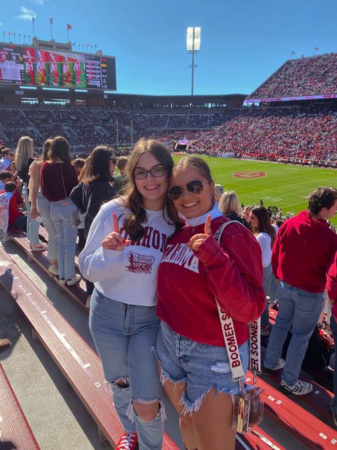 Ou Football Game Outfit, Oklahoma University Aesthetic, Oklahoma Outfits, Pt School, Oklahoma University, College Gameday Outfits, Gameday Outfits, Ou Football, Dream Collage