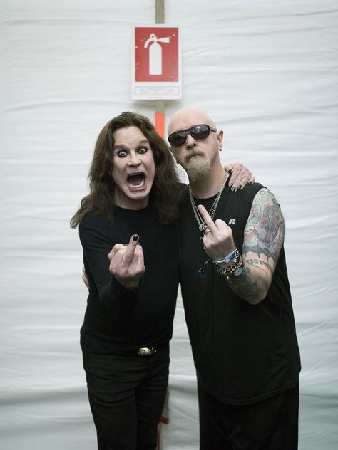 Ozzy Osbourne on Twitter: "Last night in Mexico City. Next stop Chile! #NoMoreTours2 Photo: @RossHalfin… " Rob Halford 80s, Ozzy Osbourne Black Sabbath, Rob Halford, Heavy Rock, Mexico City Mexico, Heavy Metal Rock, Musica Rock, Rock N Roll Music, Heavy Metal Music