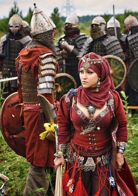 Persian Female Warrior, Leather Armor Art, Bulgarian Warrior, Persian Armor, Mongol Warrior, Female Armor, Historical Armor, Medieval Life, Larp Costume