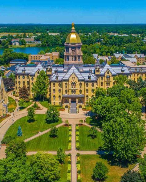 Notre Dame University Notre Dame Aesthetic, Regent University, University Plan, Notre Dame College, Go Irish, College Motivation, Under The Dome, University Of Notre Dame, Dream College