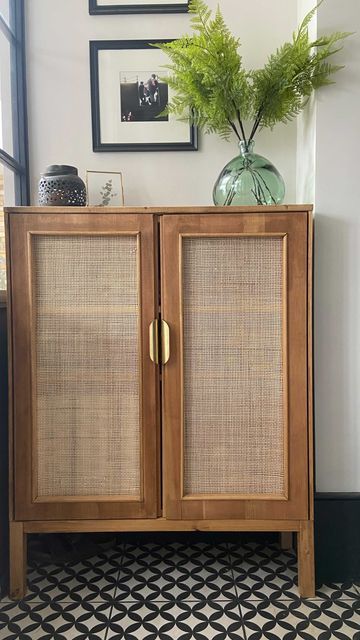 Hessian Cupboard Door, Corridor Inspiration, Ikea Bedroom Furniture, Office Furniture Decor, Upcycling Furniture, Ikea Bedroom, Cabinet Makeover, Cozy Room Decor, Diy Kitchen Cabinets