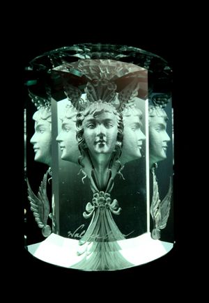 Absolutely astounding etched aquamarine. Tremendous. Wallace Chan, Aquamarine Crystal, 가을 패션, Gems And Minerals, Artistic Jewelry, Rocks And Minerals, Modern Jewelry, Art Forms, Jewelry Art