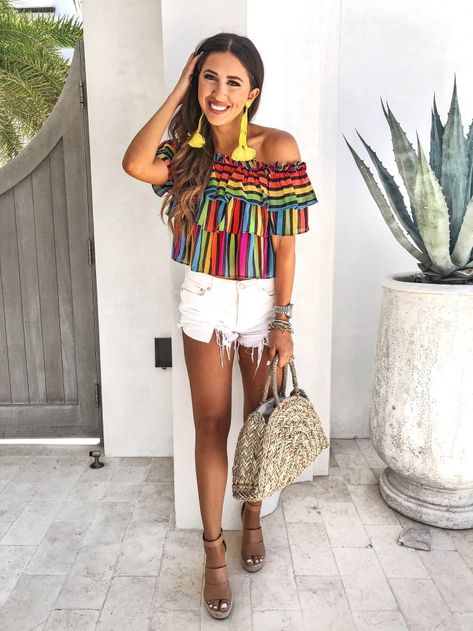 30a Travel Diary 2018 Outfit Mexicanos, Mexican Outfits For Women, Mexican Theme Party Outfit, City Winter Outfit, Outfit Mexicano, Outfits For Mexico, Mexican Fashion, Party Outfits For Women, Fiesta Outfit