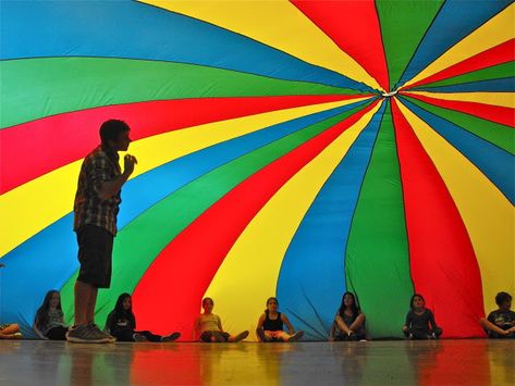 i remember when:  this was my fav. pe game Parachute Games, Pe Class, Pe Games, Nostalgic Images, Wonder Years, Those Were The Days, I Remember When, Remember When, Back In The Day