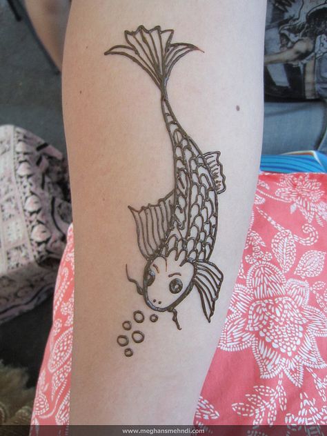 Coy fish | Flickr - Photo Sharing! Fish Mehandi Design, Fish Mehndi Design, Fish Henna Design, Coy Fish Matching Tattoo, Fish Henna, Koo Fish Tattoos, Fish Henna Tattoo, Coy Fish Tattoos, Henna Designs Wrist