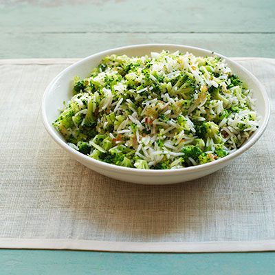 Rice Pilaf Recipes, Rice Salads, Flavorful Rice, Cheesy Broccoli Rice, Rice Pilaf Recipe, Pilaf Recipe, Pilaf Recipes, Broccoli Rice, Rice Pilaf