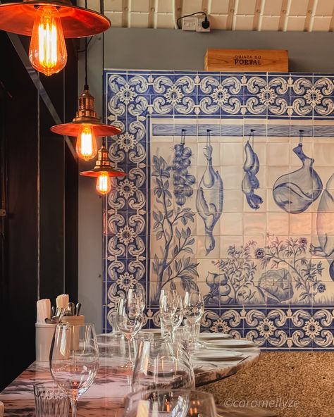 pr/invite: We had a taste of Portuguese cuisine @bardouro in the heart of London and it was amazing! You have the option to sit outside with a view of The Shard or dine inside and enjoy the beautiful azulejos-tiled dining room and watch the chef at work. The Roulote Bifana - Portugal’s iconic street sandwich was absolutely delicious and we also enjoyed the Gambas - prawns perfection - and the octopus salad. Lastly, for dessert the famous Pastel de Nata with cinnamon ice cream! Every dish wa... Portuguese Coffee Shop, Portuguese Interior Design, Portuguese Interior, Street Sandwich, Octopus Salad, Cinnamon Ice Cream, Portuguese Cuisine, The Shard, The Octopus