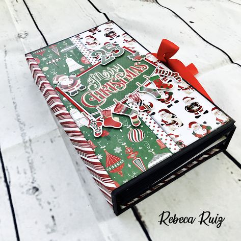 Mini Albums Ideas, Diy Mini Album Tutorial, Christmas Gift Pictures, Mini Book Tutorial, Folio Ideas, Scrapbook Albums Tutorial, Scrapbooking Mini Album, Scrapbook Techniques, Scrapbook Planning