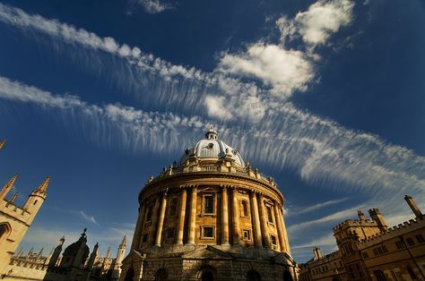 UK - Oxford - Radcliffe Square skyscape v2_DSC0121 Circular Library, Radcliffe Camera, Corinthian Columns, Bodleian Library, University Of Oxford, Corinthian Column, Grand Staircase, City House, Reading Room