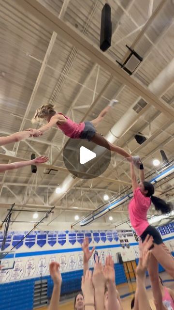 World Cheer Exchange on Instagram: "Hey crowd let’s SHAKE THIS GYM!⚡️🤘🏽Just a little peek into today’s incredibly fun Power Performance Practice with @rochestercheerleading ! We all had a blast! Keep shining bright, babes! 

More highlights to come but drop some love in the comment section 🔥🔥🔥

#worldcheerexchange #powerperformancepractice #powerperformance #cheerleading  #stuntconditioning #stuntechnique #cheer #cheercamp #stuntcamp #allgirlcheerleading #michigancheer #allgirlstunt #allgirlcheer #coedcheer #coedcheerleading #cheereurope #twistingup" Peewee Cheer, Easy Cheers, Cheer Pyramids, Cheer Fails, Competitive Cheerleading, Cheer Moves, Cheer Extreme, Cheer Camp, Keep Shining