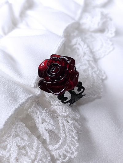 Dark Red Vintage Gothic Rose Ring Red Gothic, Halloween Ring, Hollow Ring, Gothic Rose, Red Rose Flower, Rose Decor, Gothic Rings, Rose Rouge, Punk Jewelry