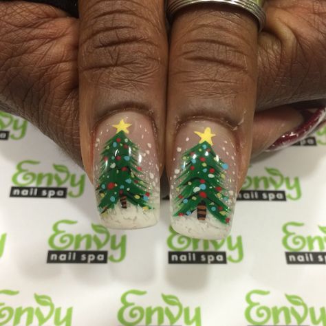 Christmas Tree Toe Nail Designs, Christmas Tree Nails 2023, Christmas Tree Gel Nails, Christmas Tree Nail Art Designs, Christmas Tree Nails Designs, Holiday Gel Nails Winter, Xmas Tree Nails, Christmas Nails Tree, Green Christmas Nail Ideas