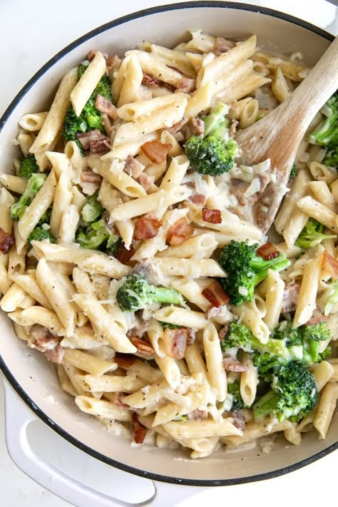 Bacon Broccoli Pasta, Healthy Bacon Recipes, Bacon And Broccoli, Bacon Pasta Recipes, Bacon Pasta Salad, Broccoli Pasta Salads, Bacon Broccoli, Broccoli Pasta Recipe, Bacon Dishes