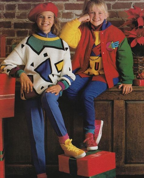 90s Kids Fashion, Epic Clothes, Vintage Kids Fashion, Decades Fashion, 1980s Kids, Vintage Girls Clothes, Colourful Style, Vintage Kids Clothes, Bee Costume