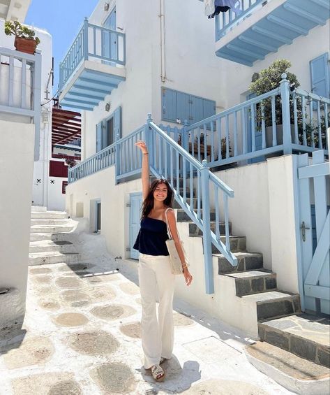 Greece Summer Outfits, Greece Vacation Outfit, Europe Outfits Summer, Steph Bohrer, Greece Girl, Grecia Santorini, Spain Outfit, European Fashion Summer, Greece Outfit