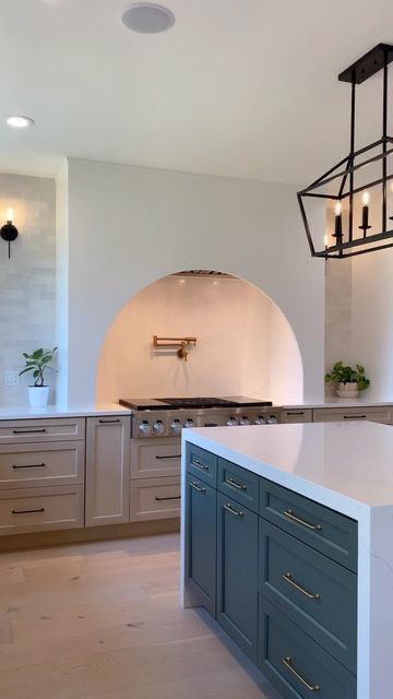 Range Hood With Arch, Arch Over Oven, Arch Stove Hood, Arched Oven Hood, Arch Hood Over Range, Arched Kitchen Hood, Arch Over Range, Arched Hood Vent, Arched Range Hood