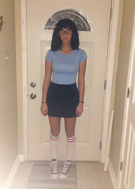 Bobs Burgers Tina Costume, Burger Costume Diy, Tina Halloween Costume, Tina Belcher Halloween, Tina And Louise Costume, Tina Belcher Cosplay, Bob's Burger Halloween Costume, Louis Belcher Costume, Black Bob Costume Ideas