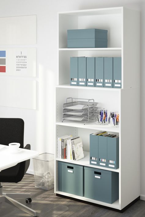 Keep your home office organized! The IKEA TJENA boxes have individual labels so you can keep track of what you are storing inside. Ikea Home Office, Rumah Minecraft Sederhana, Work Cubicle, Office Organization At Work, Office Designs, Ikea Home, Home Office Storage, Small Home Office, Home Office Space