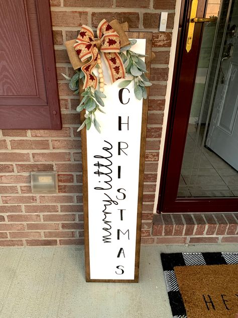 Family Porch Signs, Front Porch Leaner, Fall Leaner Sign, Welcome Fall Porch Sign, Diy Fall Welcome Signs, Fall Welcome Signs For Porch Diy, Fall Door Leaner Signs, Fall Wooden Signs Front Porches, Tall Welcome Sign Front Porches