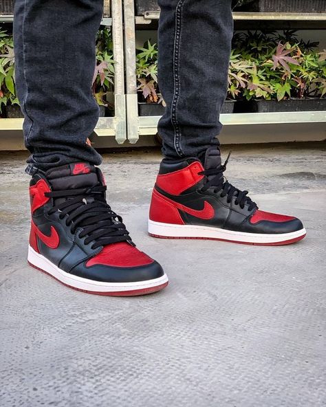 Air Jordan 1 Bred,Air Jordan 1 high Banned,Banned Jordan 1 Red Jordan 1 Banned, Air Jordan 1 Black, Korean Street Fashion Men, Jordan Logo Wallpaper, Jordan 1 Black, Jordan Logo, Nike Shoes Jordans, Air Jordan 1 High, Jordan 1 High