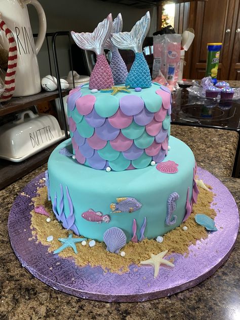 Gökkuşaği Pasta, Mermaid Birthday Cake, 5th Birthday Cake, Mermaid Birthday Cakes, Custom Birthday Cakes, Mermaid Cakes, Crazy Cakes, Mermaid Birthday Party, Minnie Mouse Party