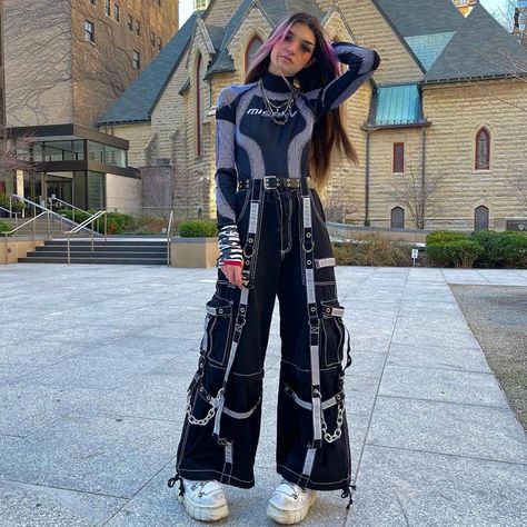 Tripp Pants Outfit, Tripp Nyc Outfit, Bratz Aesthetic, Tripp Pants, Dark Street, Fire Fits, Tripp Nyc, Pants Outfit, Outfit Inspo