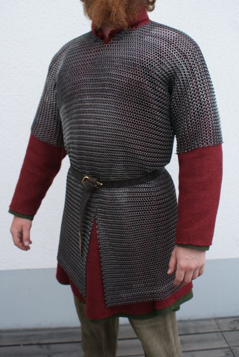 Chainmail with short sleeves (Ring size 8mm) (Hauberk)  Made by Henrik Nordholm  https://www.facebook.com/pages/Henrik-Nordholm/254634504677319 Knitted Chainmail, Chainmail Hauberk, Viking Chainmail, Twin Crowns, Chainmail Armor, Scandinavian History, Medieval Festival, Century Armor, Viking Reenactment