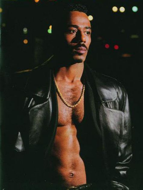 Ralph Tresvant - Sensitivity, Do What I Gotta Do, Stone Cold Gentleman, Money Can't Buy You Love & The Best Things In Life Are Free with Janet Jackson & Luther Vandross. 90s Black Men, Ralph Tresvant, 90s Men, Luther Vandross, Old School Music, Black Entertainment, New Edition, Black Boys, Bobby Brown