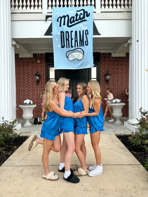 Big Little Banner Sorority, Big Little Banner, Reveal Outfits, Sorority Themes, Sorority Ideas, Sorority Big Little, Big Lil, Pi Phi, Big Little Reveal