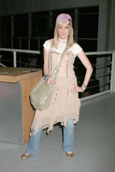 The time she wore some of Stevie Nicks’ old “Gypsy”-era cast-offs: | 17 Times Ashley Tisdale Had Some Very Early 2000s Fashion Moments Ashley Tisdale Style, 2000s Looks, Dress Over Jeans, Dress Over Pants, Casual Attire For Women, 2000s Fashion Trends, 00s Fashion, 2000 Fashion, Early 2000s Fashion