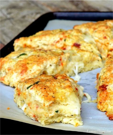 Savory Baked Goods, Scones Recipe Easy, Savory Scones, Salad Dishes, Flaky Pastry, Quick Breads, Scone Recipe, Mozzarella Cheese, Sweet Savory