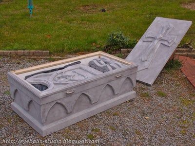 Yard Haunt, Halloween Props Diy, Halloween Graveyard, Halloween Tombstones, Halloween Party Supplies, Halloween Yard, Halloween 2020, Halloween Props, Outdoor Halloween