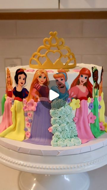 Disney Princess Cake Videos, Pink Princess Cake Ideas, Diy Disney Princess Cake, Princess Cake Diy, Diy Princess Cake, Disney Princess Cake Ideas, Disney Princess Birthday Party Cake, Disney Princesses Cake, Princess Birthday Cakes