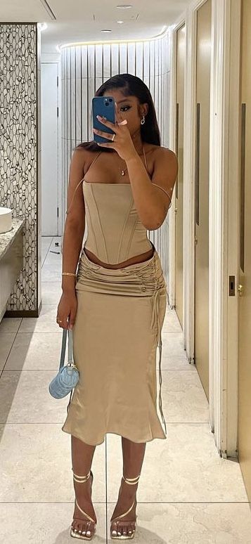 Brown And White Birthday Outfit, 2 Piece Dinner Outfit, Cream Photoshoot Outfit, 18th Birthday Two Piece Outfit, Dinner Holiday Outfit, Two Piece Birthday Outfits Baddie, Baddie Dinner Outfits Classy, Two Piece Birthday Outfits Black Women, Prada Two Piece Set