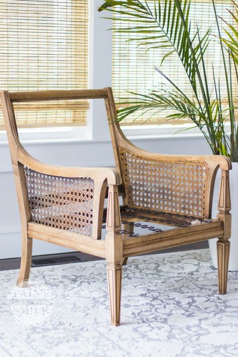 Whitewash wood finish & tutorial. Simple steps to achieve gorgeous whitewashed wood Cane Chair Makeover, Wood Chair Makeover, Refinished Chairs, How To Whitewash, Cane Dining Chairs, Retro Dining Chairs, Cane Back Chairs, Cane Furniture, Reupholster Furniture